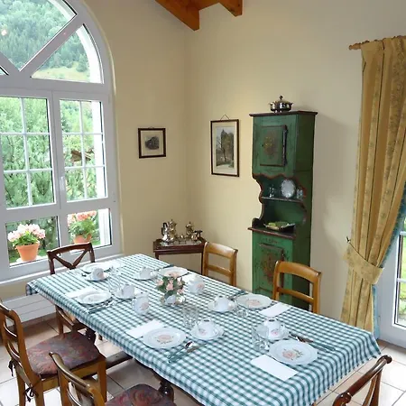 Chalet L'accueil ベッド・アンド・ブレックファスト *