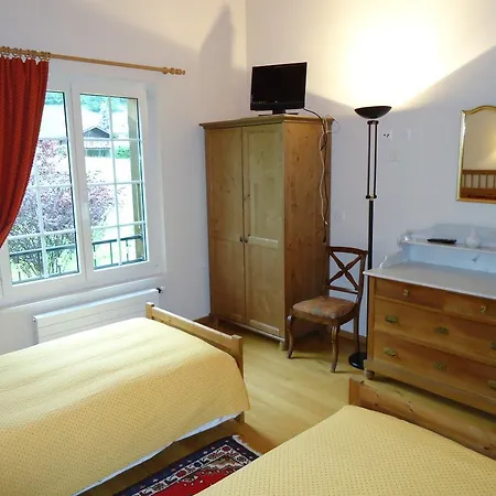 Chalet L'accueil B&B 베르비에